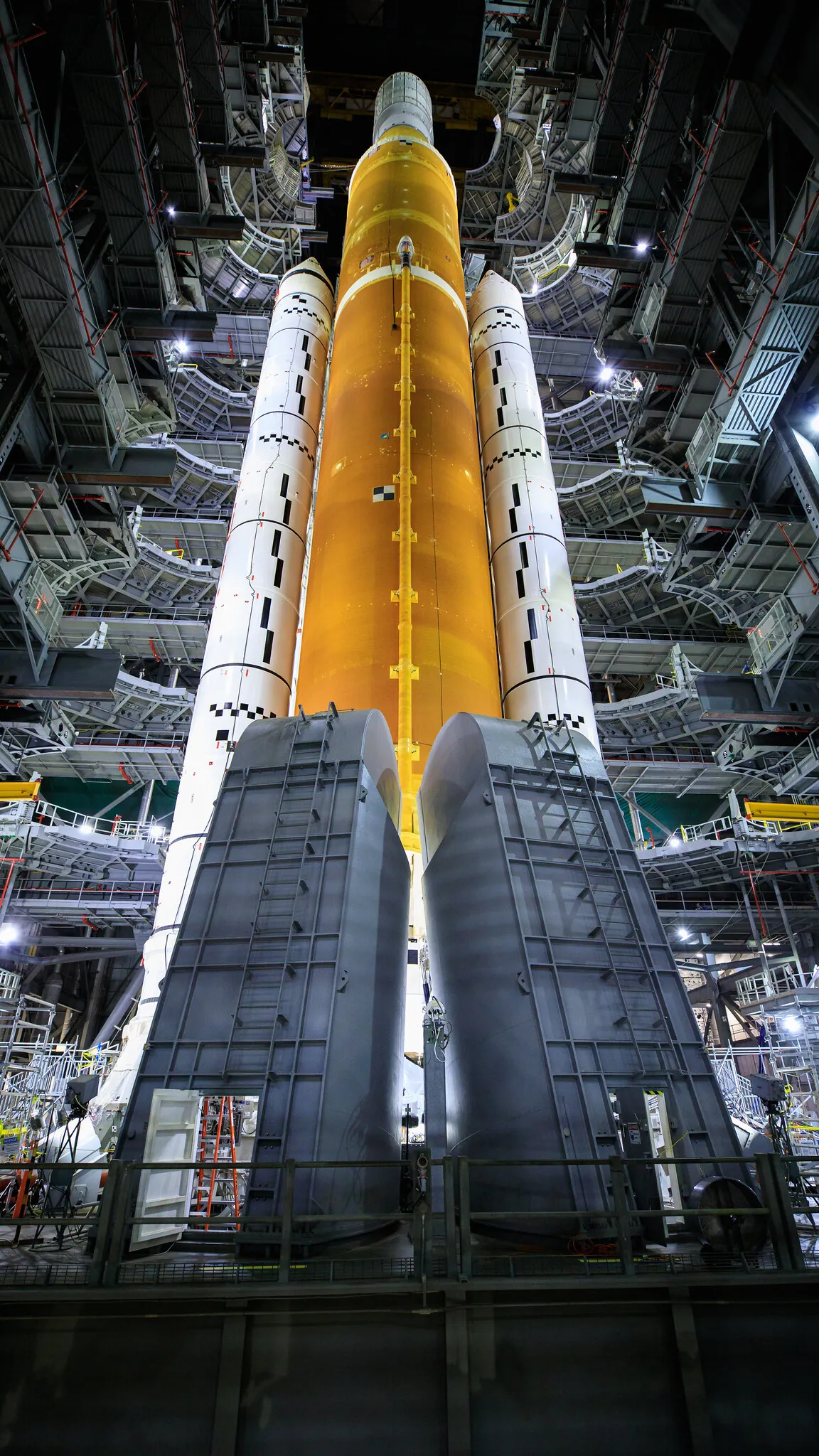 Artemis SLS at VAB