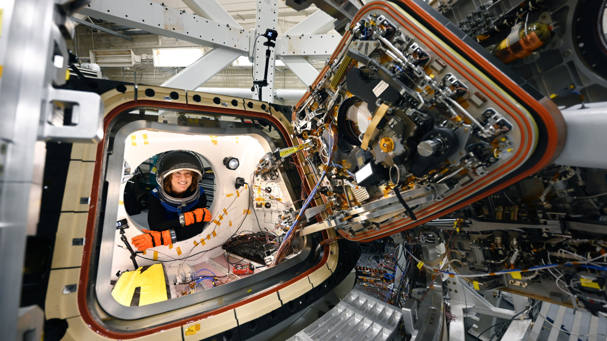 Orion spacecraft mechanisms